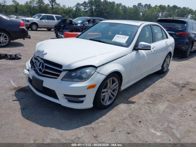 WDDGF8AB2EG172465 Mercedes-Benz C 300 Luxury 4matic/sport 4matic