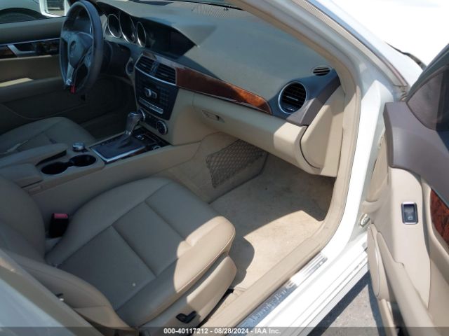 WDDGF8AB2EG172465 Mercedes-Benz C 300 Luxury 4matic/sport 4matic