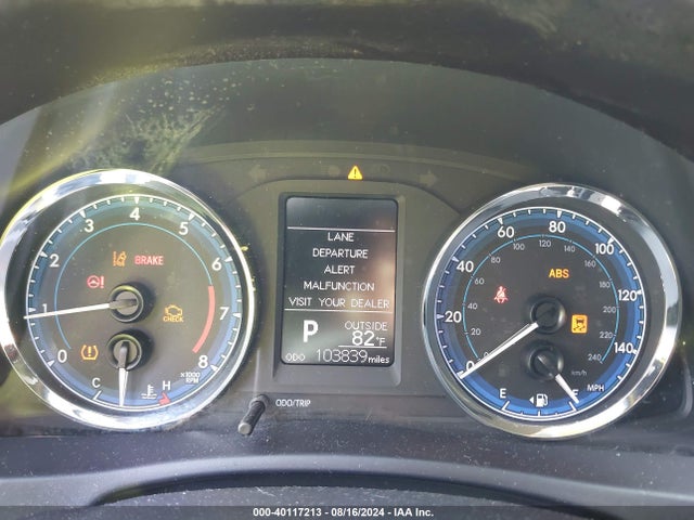 Toyota COROLLA LE 2018 5YFBURHEXJP851506 Image 7