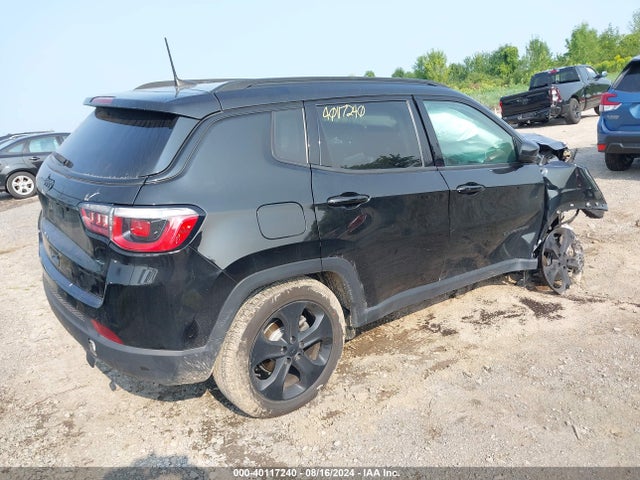 3C4NJDBB5KT601743 Jeep Compass Altitude 4x4