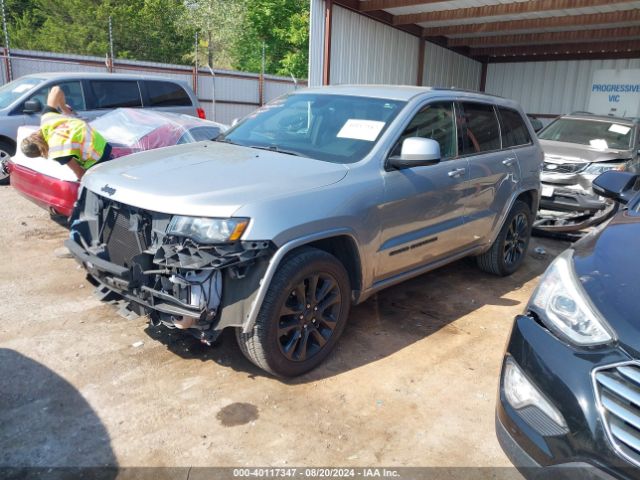 1C4RJEAG0JC159517 Jeep Grand Cherokee Altitude 4x2