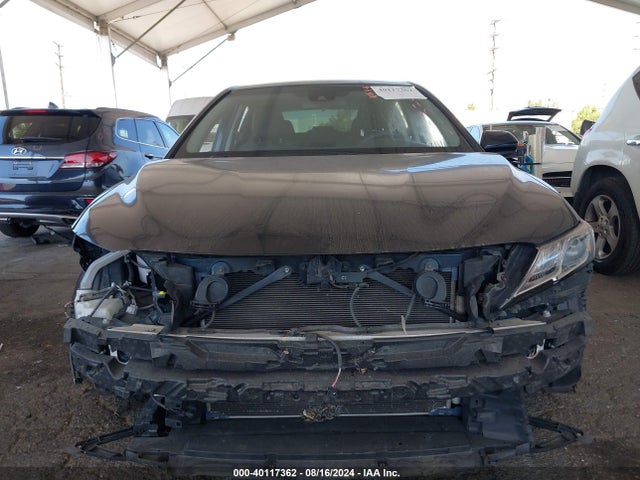 Toyota CAMRY LE 2018 JTNB11HK9J3030787 Image 13