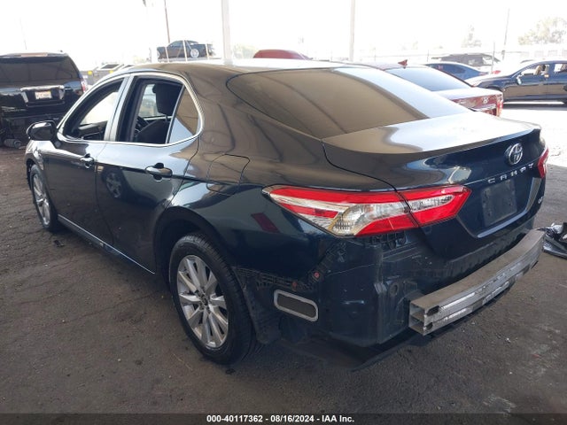 Toyota CAMRY LE 2018 JTNB11HK9J3030787 Image 3