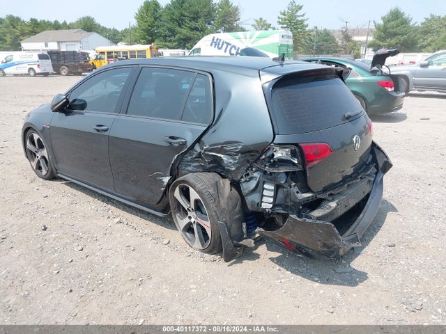 3VW5T7AU1GM014985 Volkswagen Golf Gti Se 4-door