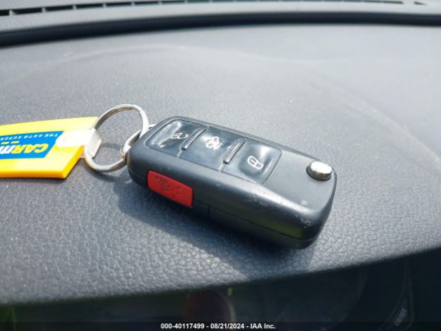 1VWAS7A37FC071863 Volkswagen Passat 1.8t S