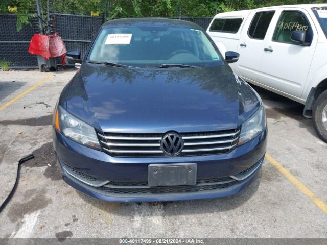 1VWAS7A37FC071863 Volkswagen Passat 1.8t S