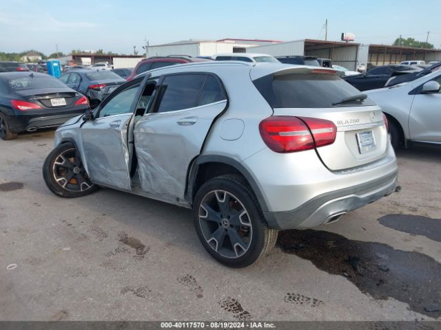WDCTG4EB0KU020717 Mercedes-Benz GLA 250