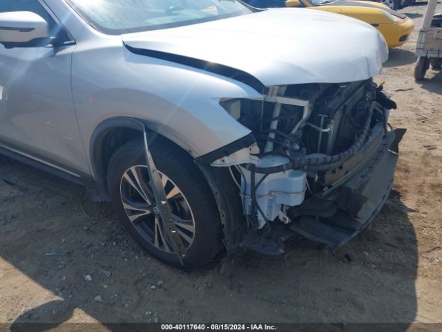 JN8AT2MTXJW464234 Nissan Rogue Sl