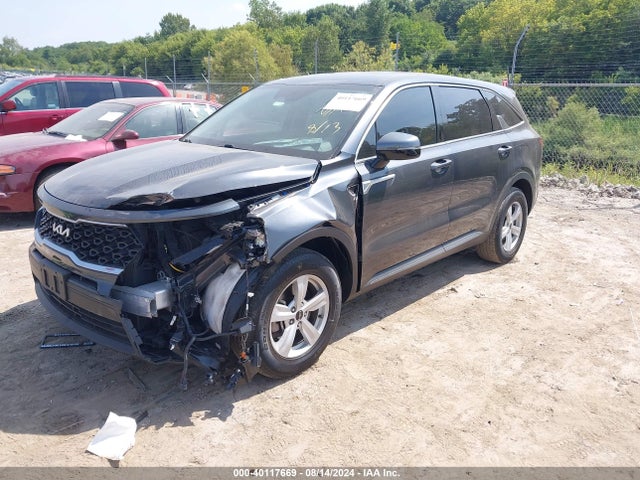KIA SORENTO LX 2022 5XYRG4LC3NG079780 Image 2