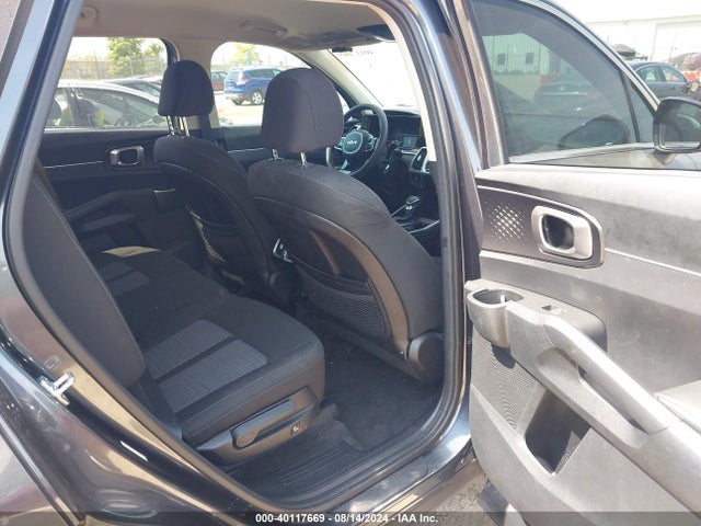 KIA SORENTO LX 2022 5XYRG4LC3NG079780 Image 8