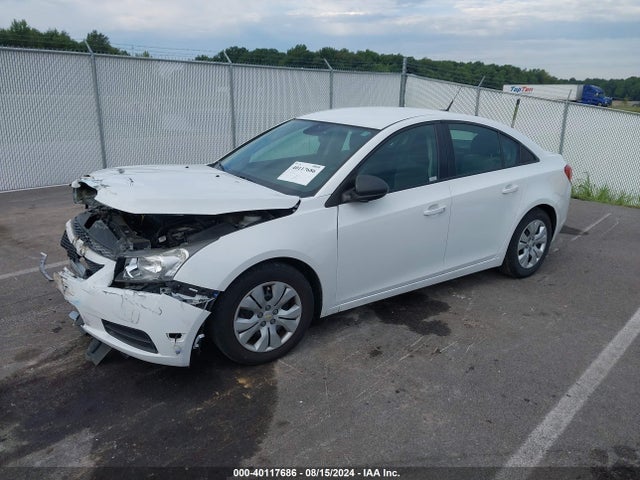 Chevrolet Cruze Ls Auto 2014 1G1PA5SH4E7449524 Image 2