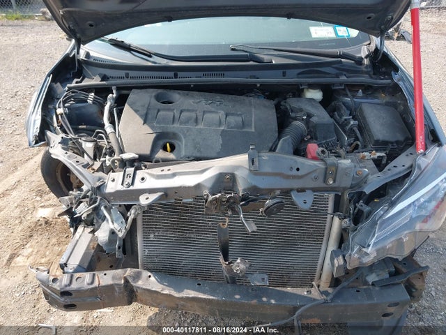 Toyota COROLLA LE 2018 2T1BURHE8JC084173 Image 10