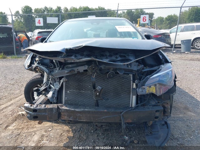 Toyota COROLLA LE 2018 2T1BURHE8JC084173 Image 13