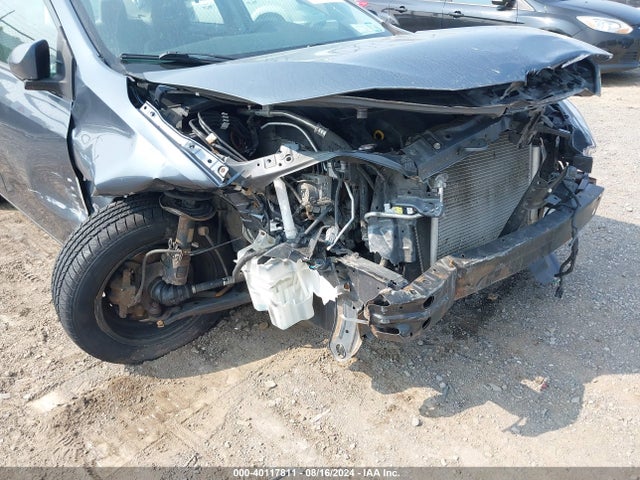 Toyota COROLLA LE 2018 2T1BURHE8JC084173 Image 6
