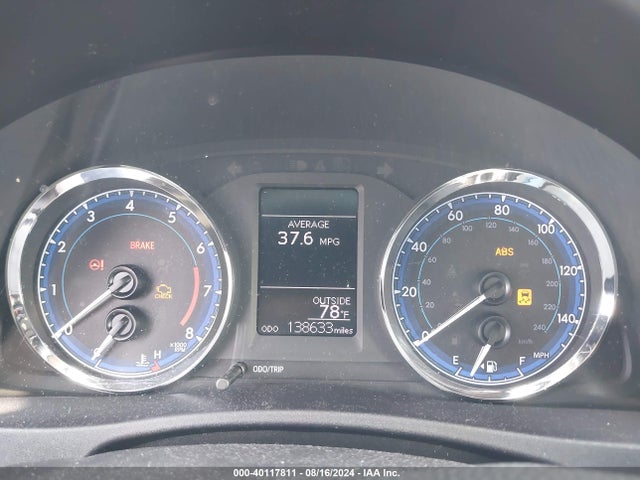 Toyota COROLLA LE 2018 2T1BURHE8JC084173 Image 7