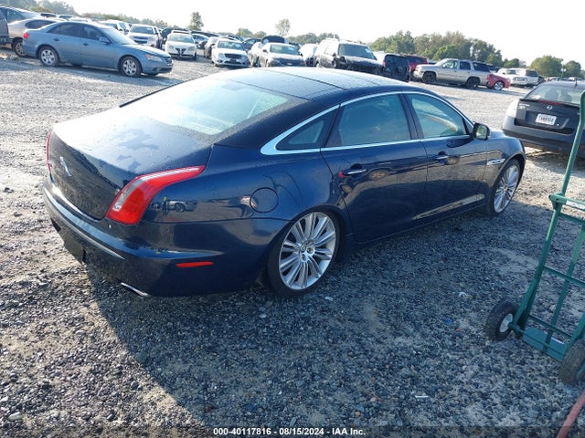 2011 JAGUAR XJ SAJWA2GE9BMV06878 Photo 3