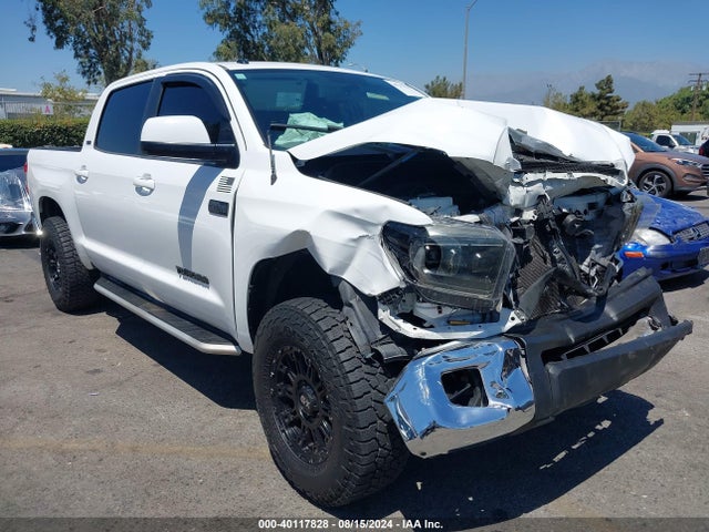 Toyota Tundra Sr5 5.7l V8 2017 5TFEY5F15HX213668 главное изображение