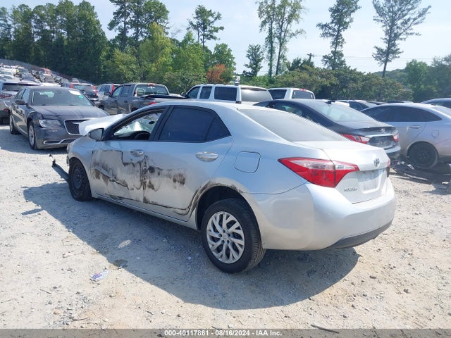 Toyota COROLLA LE 2018 5YFBURHE1JP767817 Image 14