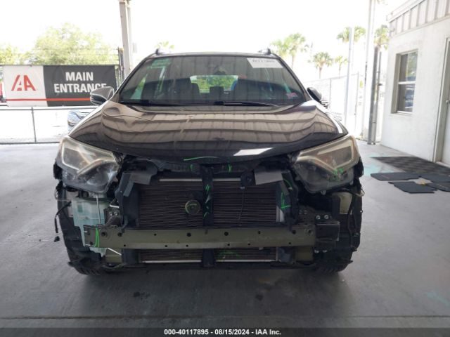 2T3NFREV3JW444466 Toyota RAV4 SE