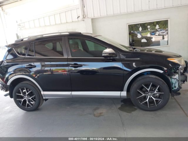 2T3NFREV3JW444466 Toyota RAV4 SE