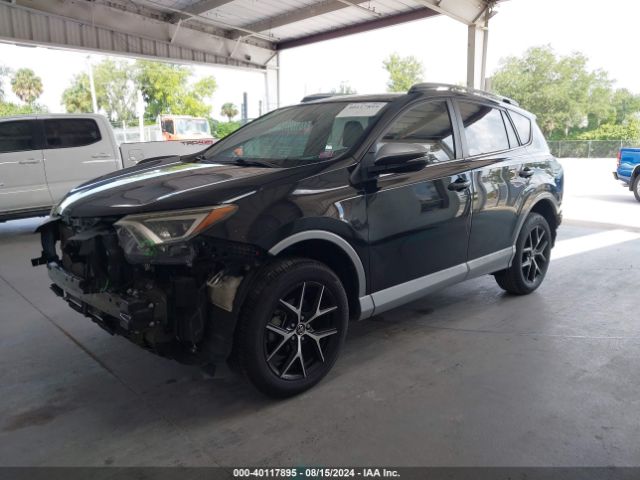 2T3NFREV3JW444466 Toyota RAV4 SE