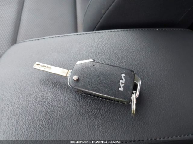 KNDJ23AU2N7827434 KIA SOUL LX