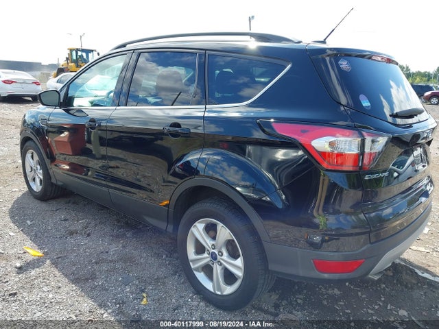 Ford ESCAPE SE 2017 1FMCU0G91HUF05597 Image 3