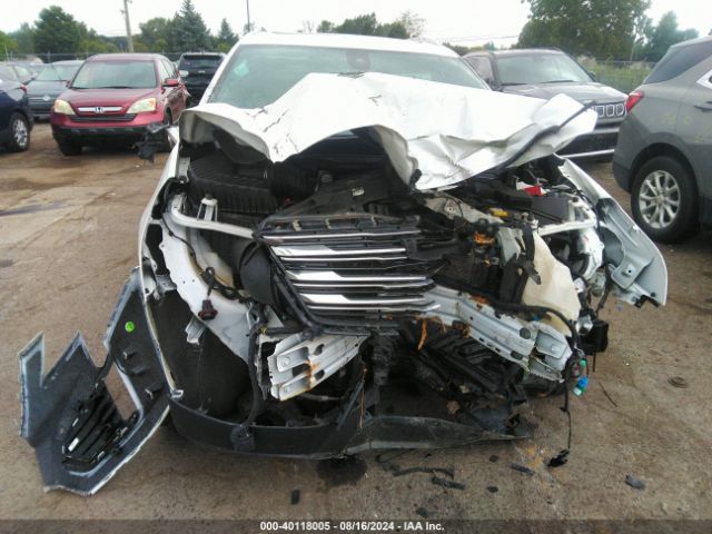 1GYKNDRS8HZ143897 Cadillac XT5 LUXURY