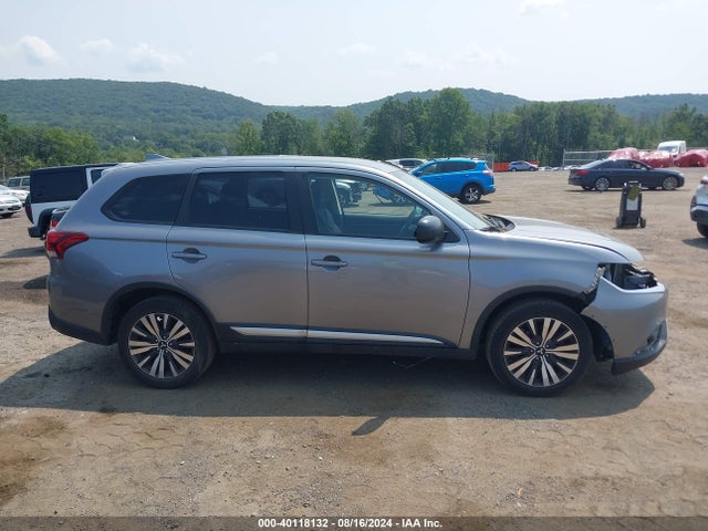 Mitsubishi Outlander Es 2019 JA4AD2A35KZ050429 Image 13