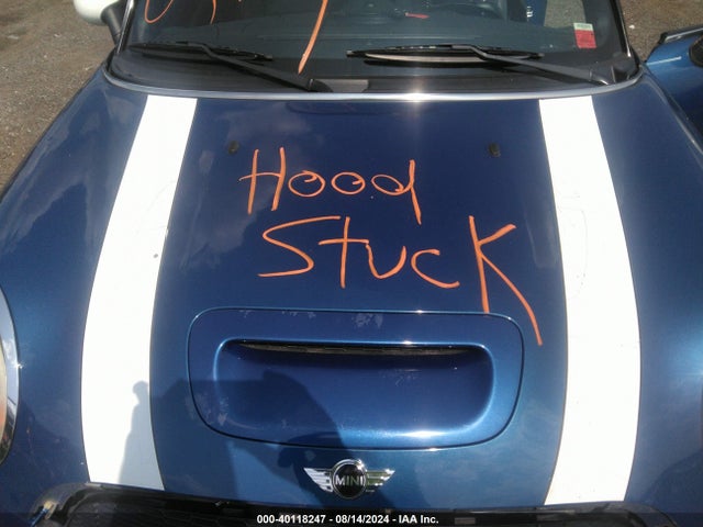 2008 MINI COOPER S WMWMF73558TV32318 Photo 9