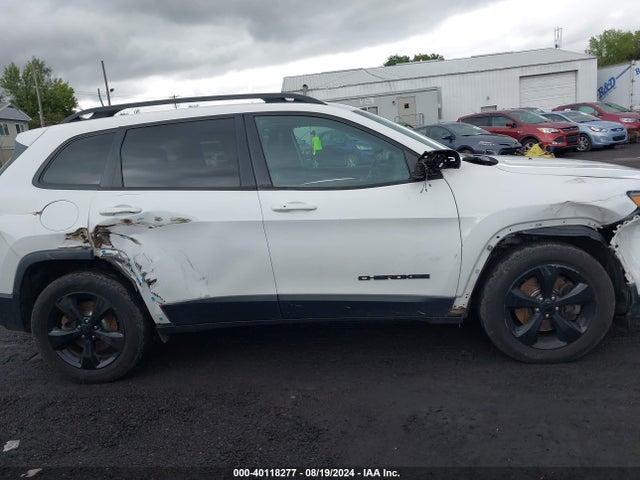 1C4PJMLB5KD482301 Jeep Cherokee Altitude 4x4