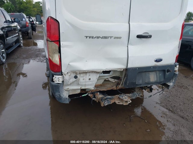 Ford Transit-250 2015 1FTNR2CMXFKB08306 Image 6