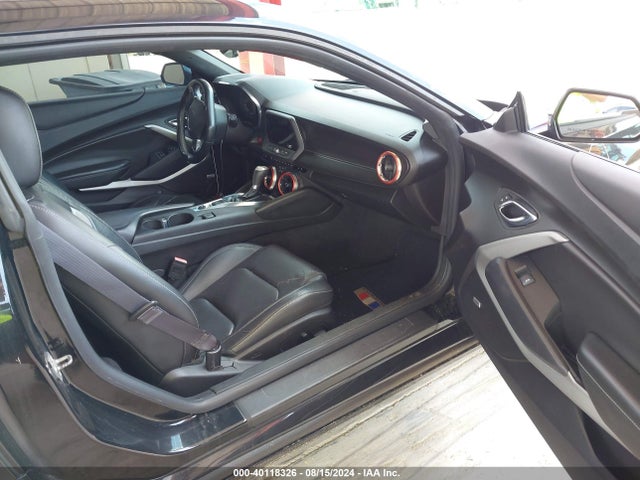 Chevrolet Camaro 2lt 2017 1G1FD1RXXH0130327 Image 5