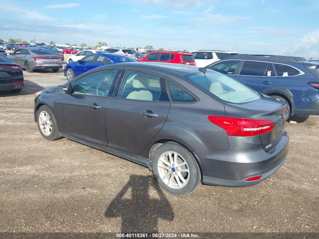 Ford FOCUS SE 2015 1FADP3F23FL379838 Image 3