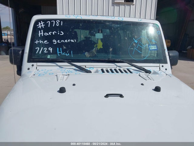 1C4HJWDG0FL597359 Jeep Wrangler Unlimited Sport