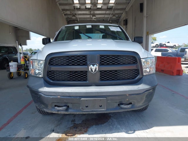 1C6RR7FG4JS326200 RAM 1500 Tradesman Quad Cab 4x4 6'4 Box
