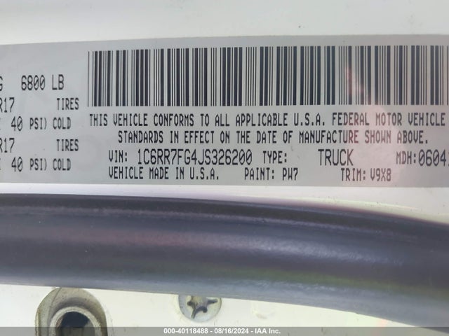 1C6RR7FG4JS326200 RAM 1500 Tradesman Quad Cab 4x4 6'4 Box