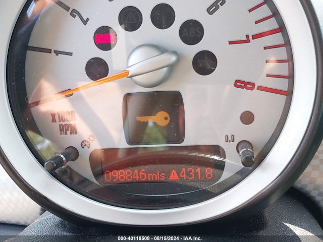 2010 MINI COOPER S WMWMF7C50ATX42282 Photo 6