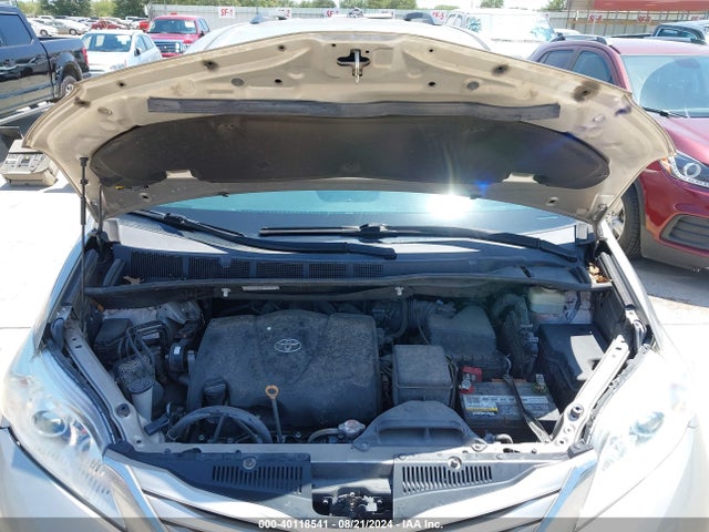 Toyota Sienna Le 8 Passenger 2017 5TDKZ3DC0HS859201 Image 10