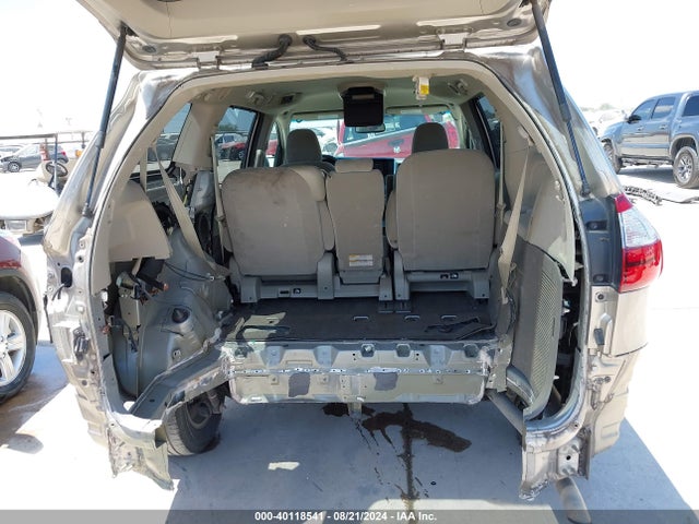 Toyota Sienna Le 8 Passenger 2017 5TDKZ3DC0HS859201 Image 18