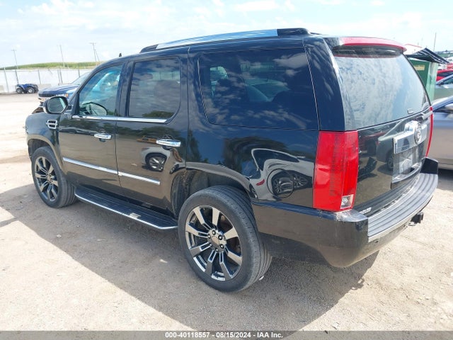 2008 CADILLAC ESCALADE 1GYFK63828R132025 Photo 2