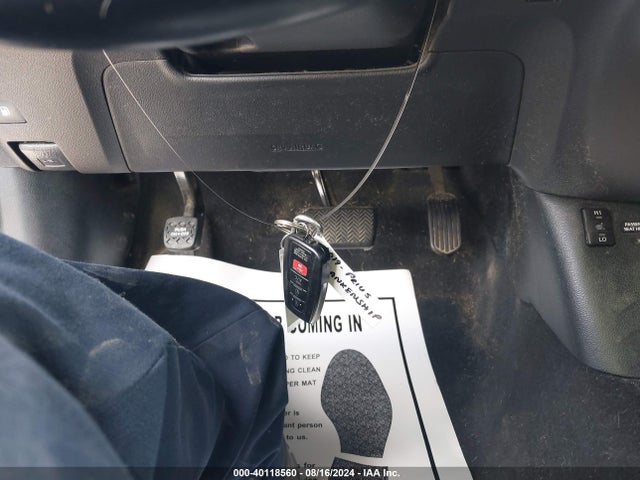 Toyota Prius Prime Premium 2019 JTDKARFP8K3110892 Image 11