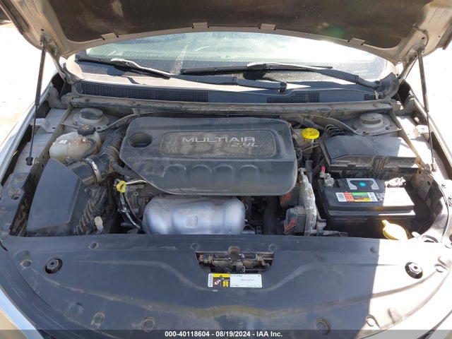 1C3CCCAB9FN673049 Chrysler 200 Limited