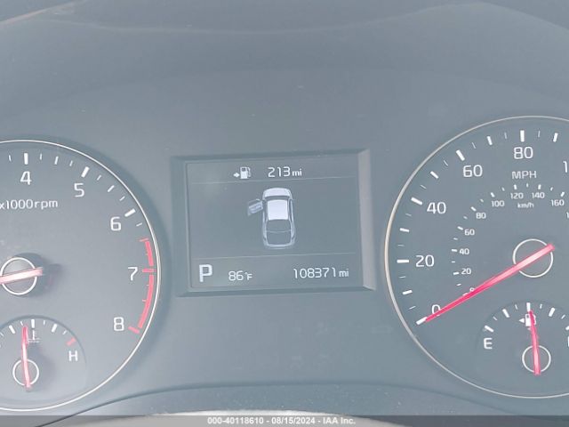 KNALB4J17H5039556 KIA Cadenza Premium