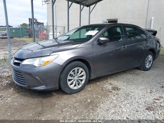Toyota CAMRY LE 2015 4T1BF1FK0FU914932 Image 2