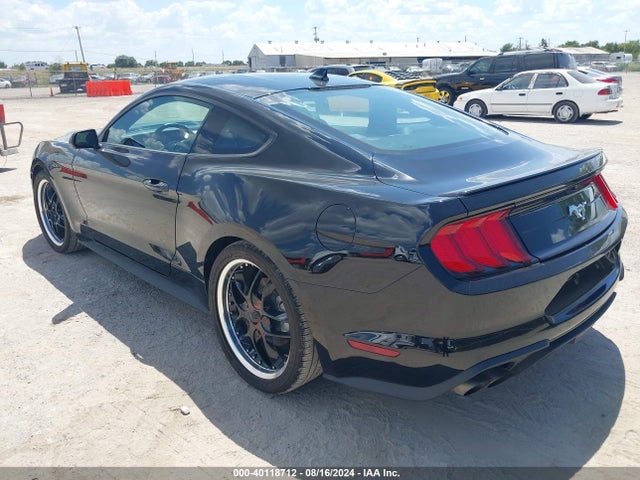 Ford Mustang Ecoboost Premium Fastback 2022 1FA6P8TH8N5140335 Image 3