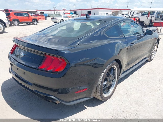Ford Mustang Ecoboost Premium Fastback 2022 1FA6P8TH8N5140335 Image 4