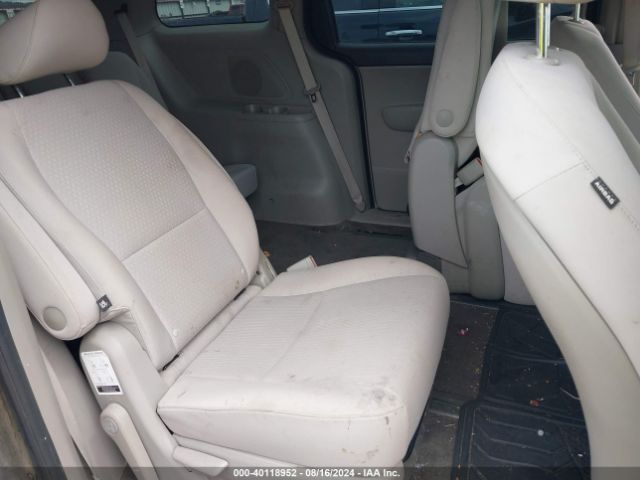 KNDMA5C18H6280727 KIA Sedona L
