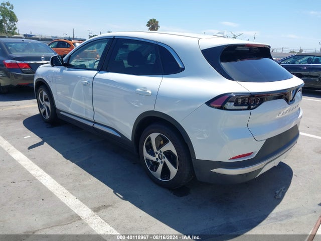 Vinfast Vf 8 Eco 2023 RLLV1AEB4PH000992 Image 3