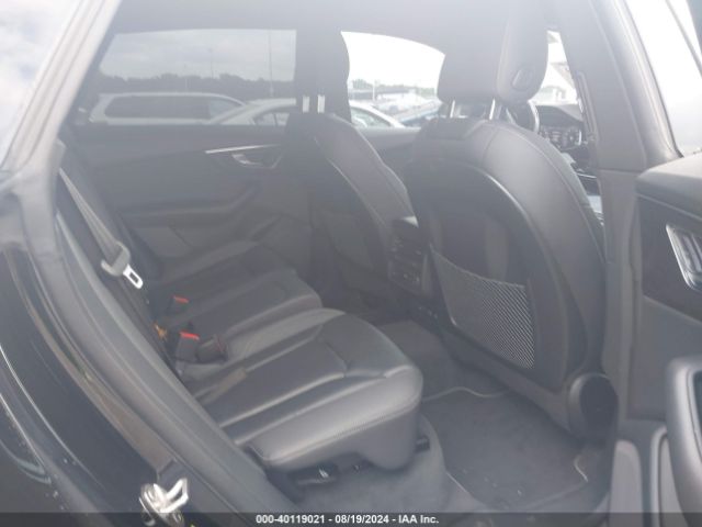 WA1AVAF18KD011989 Audi Q8 55 Premium